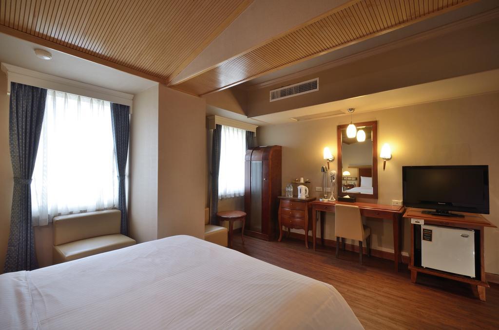 Goodness Hotel Kaohsiung Exterior photo